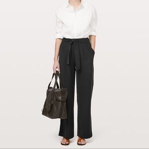 Lululemon Noir Wide leg pants